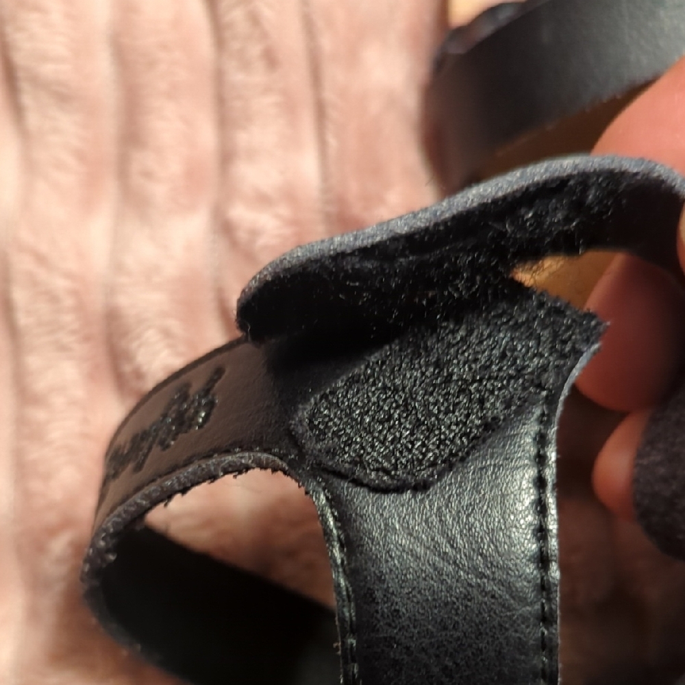 Blowfish Women's Black Sandals - Picture 3 of 10